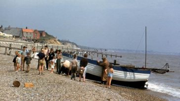 England 1950s vivid photos