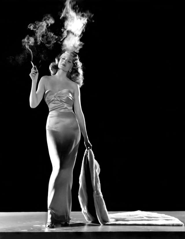 Back when Smoking was Cool: Glamorous Photos of Smoking Beauties From 1930s to 1960s