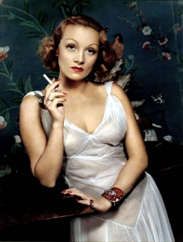 Marlene Dietrich, 1935