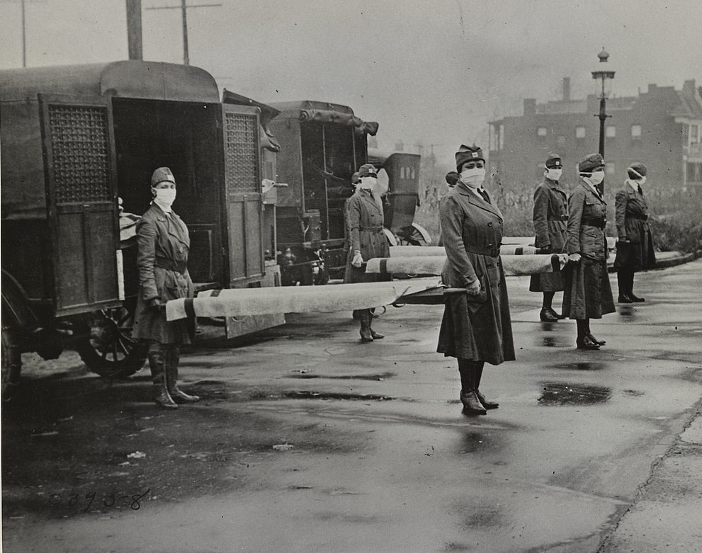 St. Louis Red Cross Motor Corps on duty Oct. 1918 Influenza epidemic.