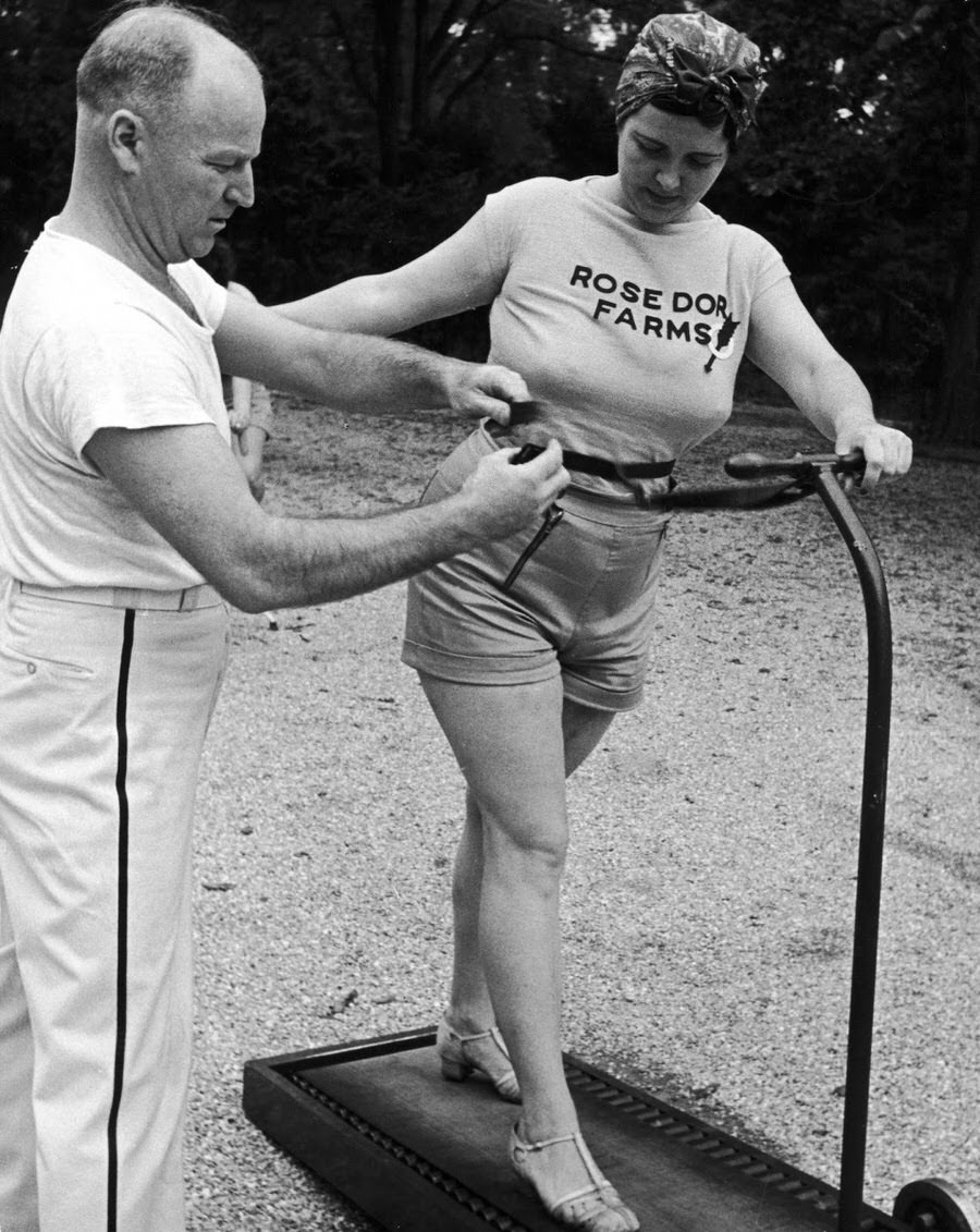 A woman's waist is measured at Rose Dor Farms.