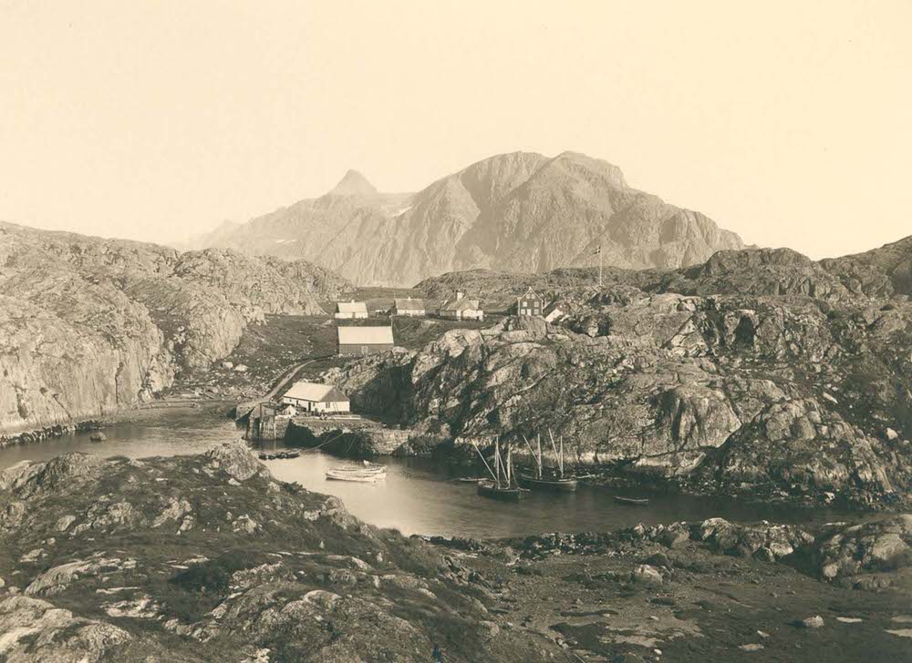 The town of Sisimiut, 1890s