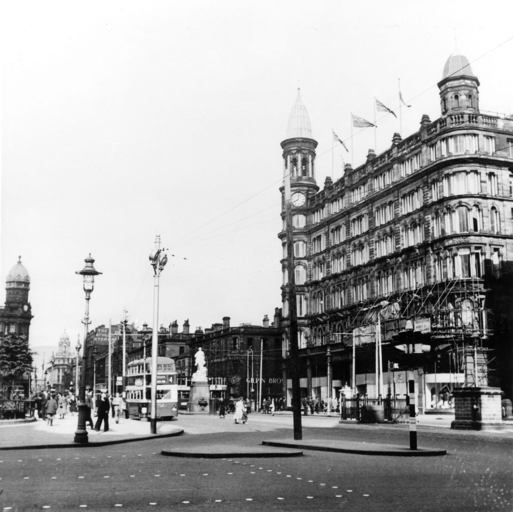 Street scene in the city center, 1953.