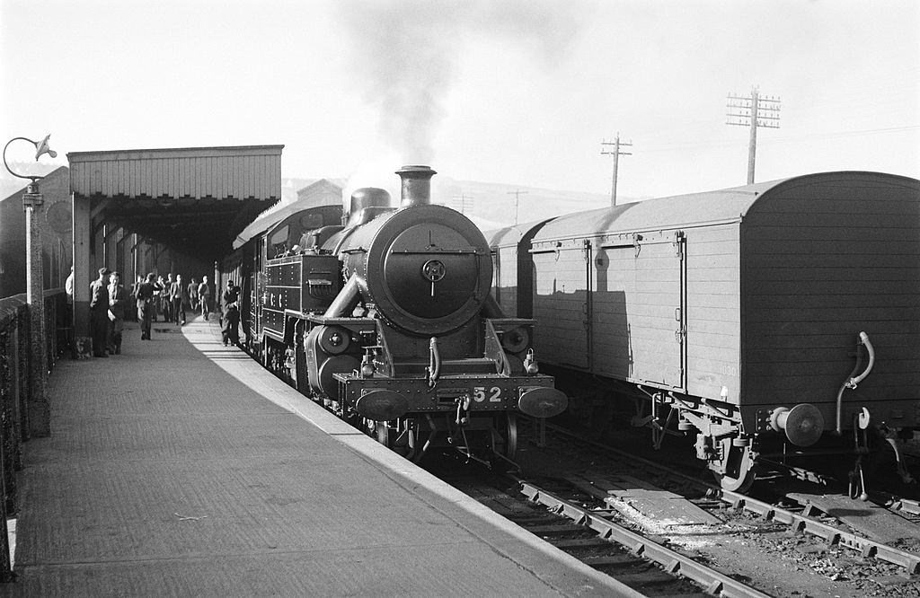 Belfast Express at Londonderry Station, 1950.