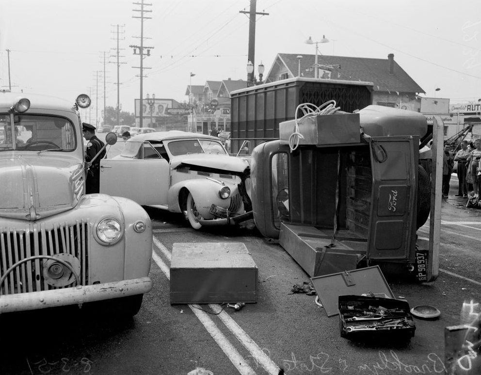 Car crash at Brooklyn Avenue, 1951.