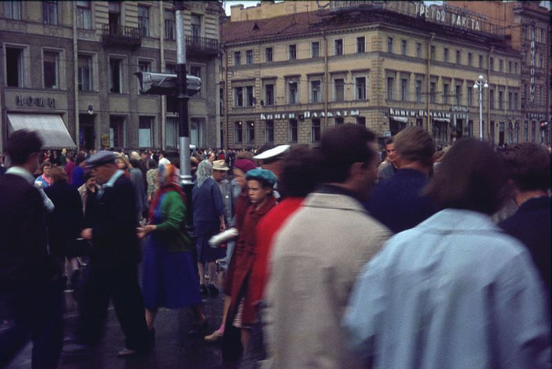 Leningrad street scenes, 1963