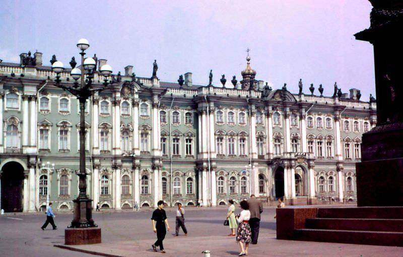 Leningrad street scenes