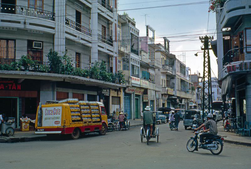 Saigon Coca Cola delivery, 1968