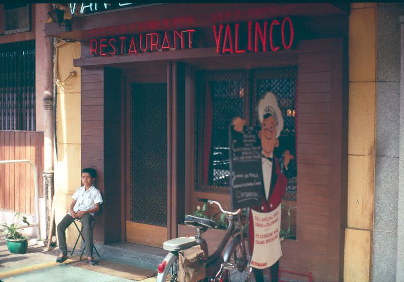 Restaurant Valinco in Saigon, 1968