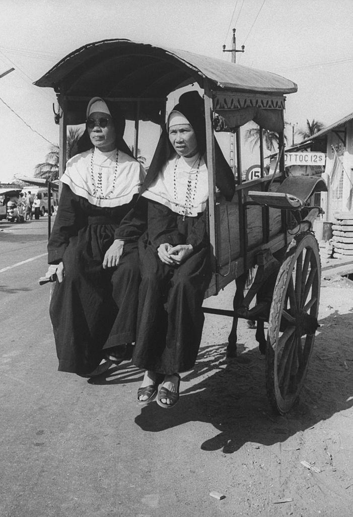 Nuns from Chi Hoa Seminary, 1961.