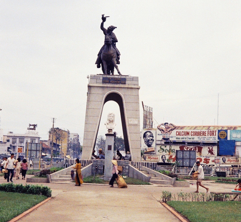 At Tran Nguyen Han monument, Saigon, 1968.