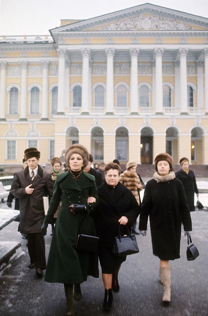 Empress Farah Pahlavi of Iran in Leningard, 1970.