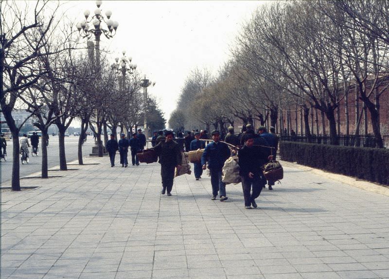Hawkers on Chang'an Avenue