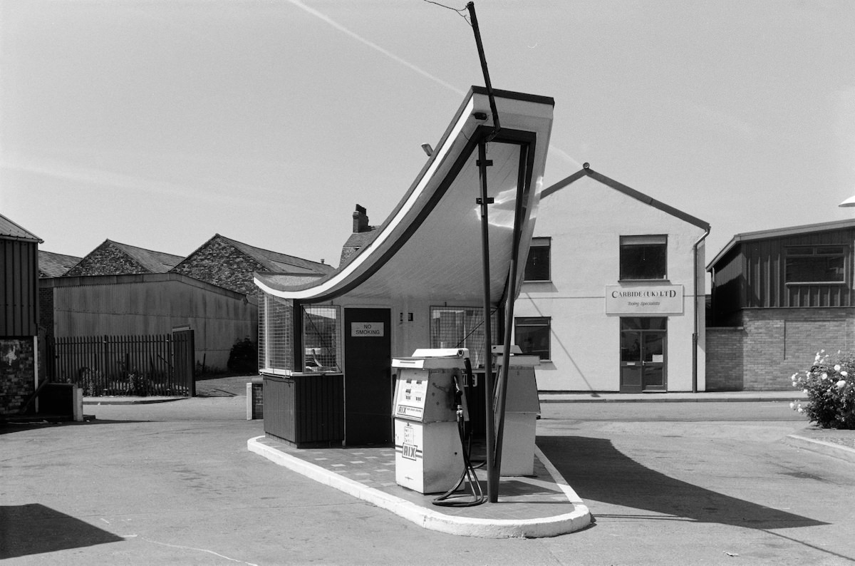 Garage, Oxford Street, Wincolmlee, Hull, 1988