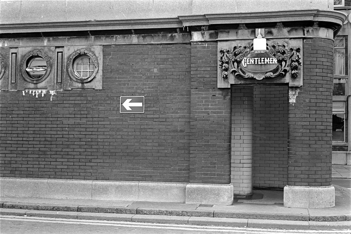 Public conveniences, Nelson St, Hull 1979
