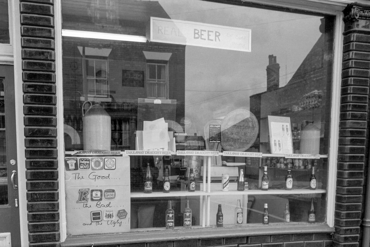 Real Beer, Newland Ave, Hull, 1982