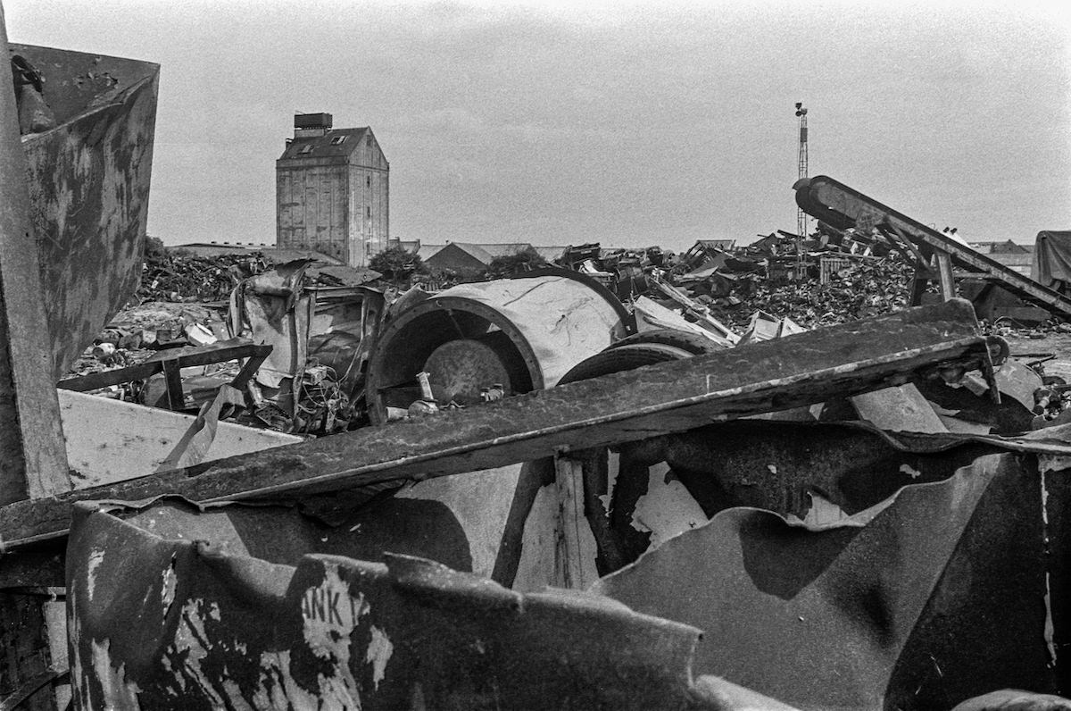 Scrap metal, River Hull. North Hull, 1987