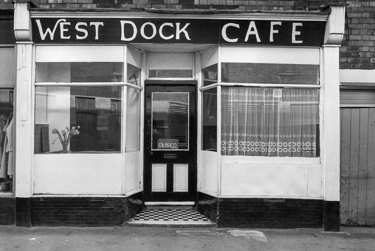 West Dock Cafe, West Dock Avenue, Hull, 1981