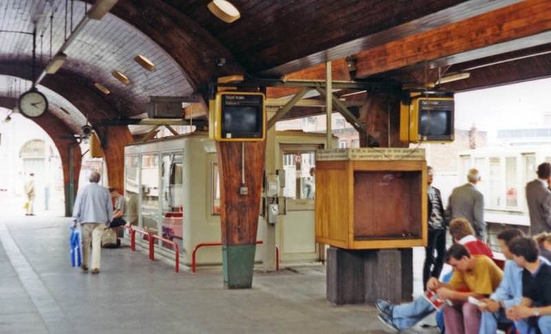 Oxford Road Station, 1992