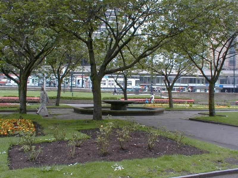 Piccadilly Gardens, 1997
