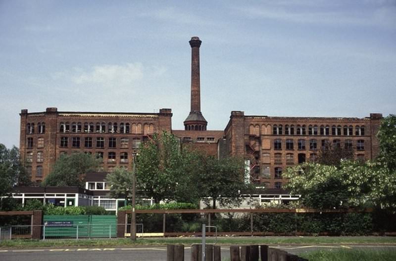 Victoria Mills, 1990s.