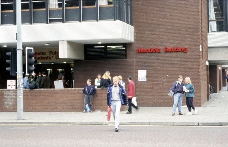 Mandela Building, 1991