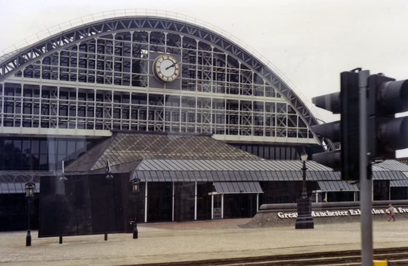 Central Station, 1992