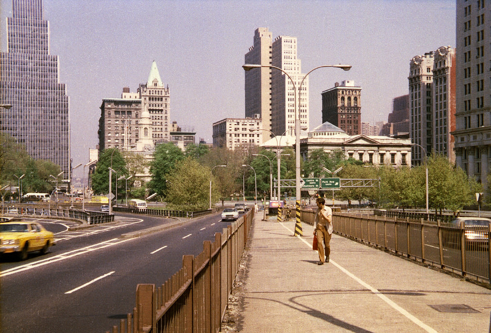 Brooklyn Bridge in 1979