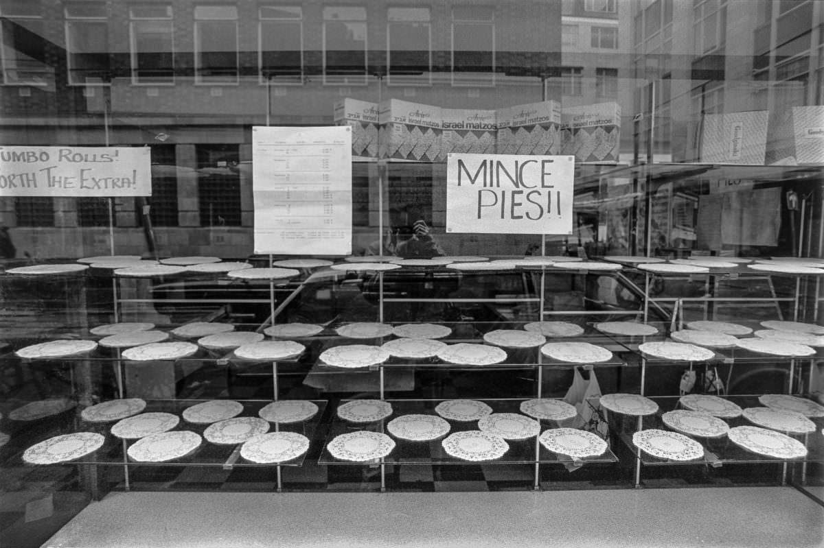 Mince Pies, Leather Lane, Camden, 1986