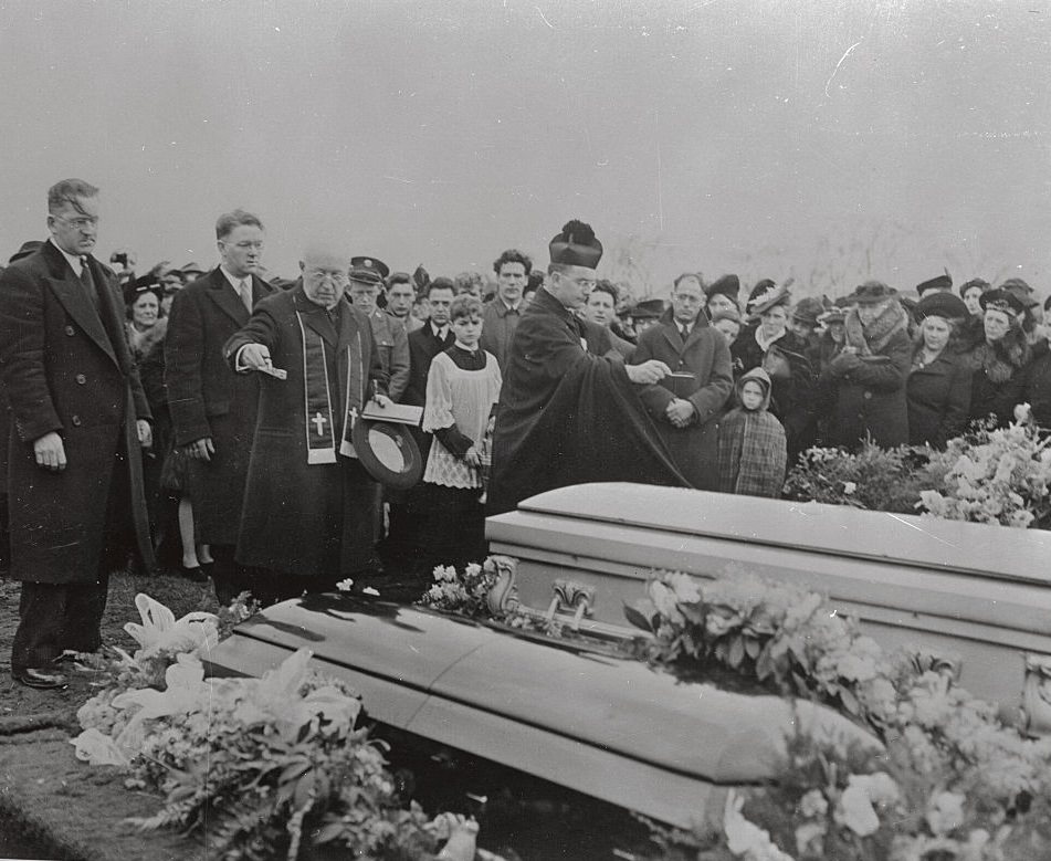 Victims of Cocoanut Grove Night Club Fire being buried.