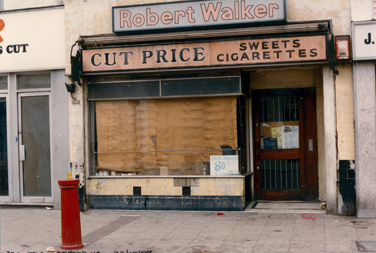 Robert Wallace, Deptford High St, Deptford, Lewisham, 1988