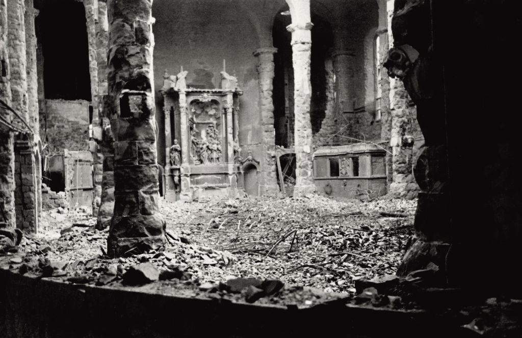 Heap of rubble of the church of the Three Kings' interior after the violent allied bombing of February 13 and 14.