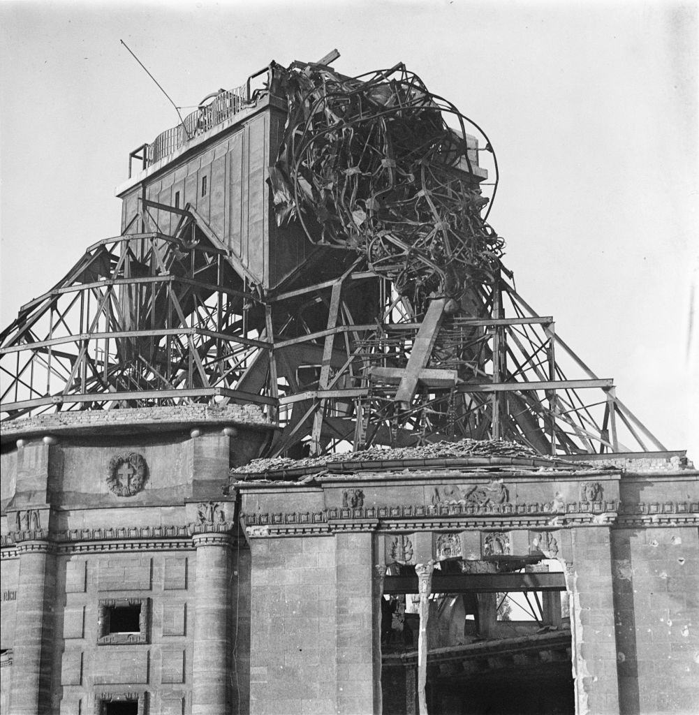 The ruin of the Zionskirche in the Nürnberger Straße in Dresden, 1945.