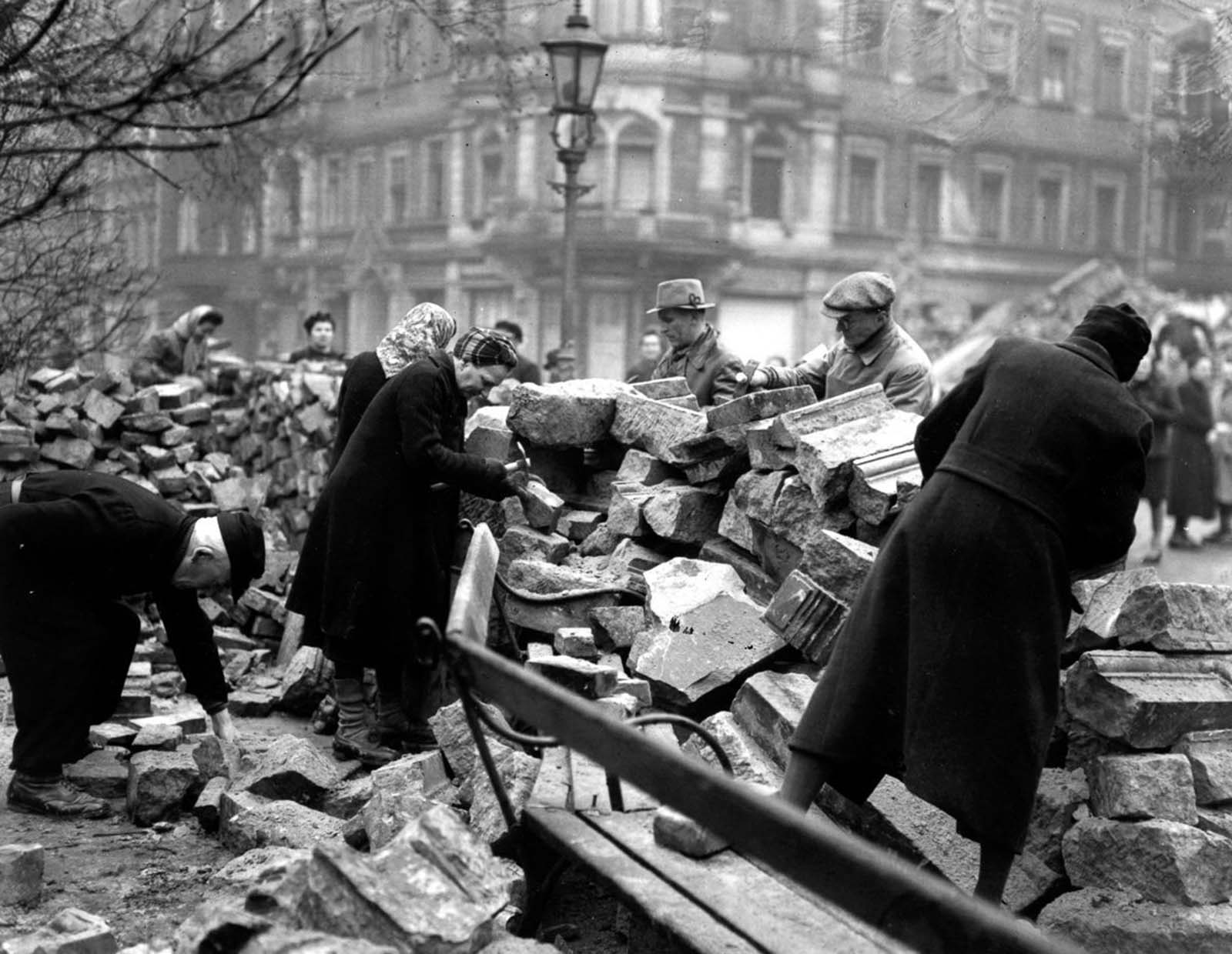 Volunteers clear rubble on a Sunday morning, 1946.