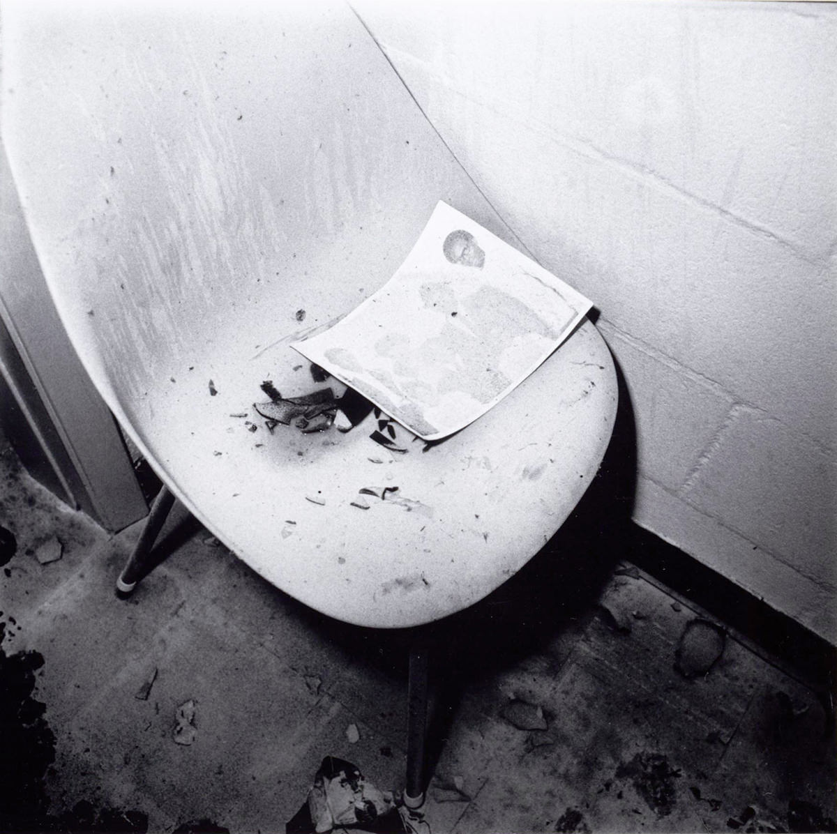 Evidence: A Found Photography Project that Shows Mysteries in Mundane, 1977