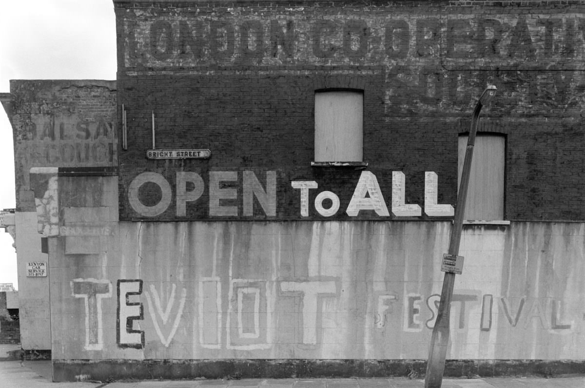 St Leonard’s Rd, Bright St, Poplar, Tower Hamlets, 1988