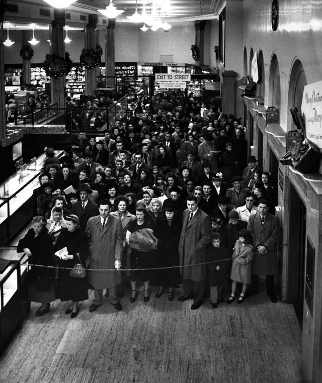 Shoppers waiting to be allowed on the floor.