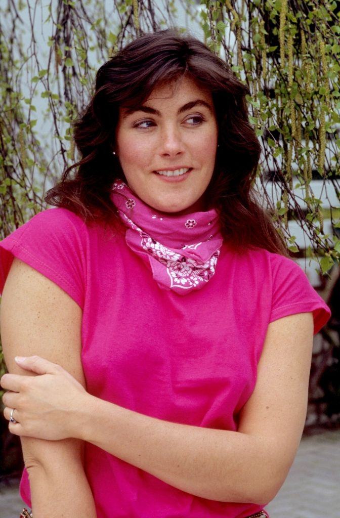 Laura Branigan in pink shirt, 1984.