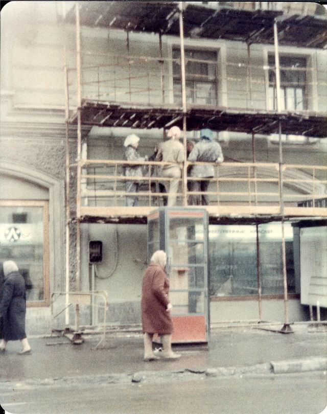 Construction women workers on Nevsky Prospekt, Leningrad, 1977