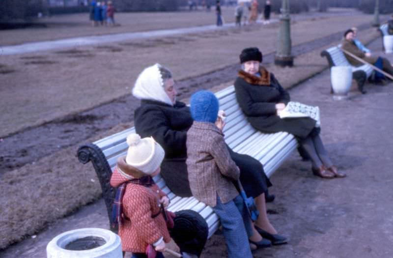 Field of Mars, Leninskii subotnik, Leningrad, April 1977