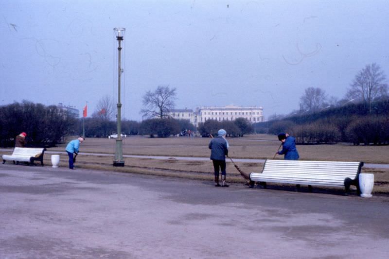 Leningrad Field of Mars, April 1977