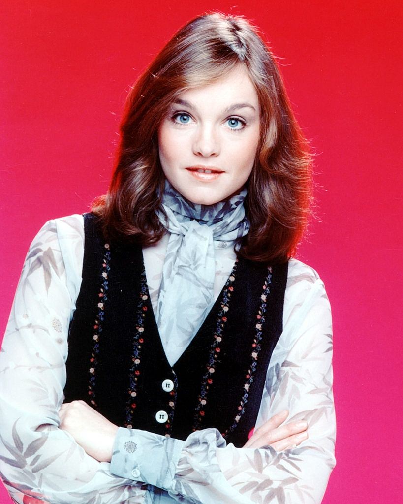 Pamela Sue Martin in a promotional portrait for the TV series 'The Hardy Boys/Nancy Drew Mysteries', 1977.