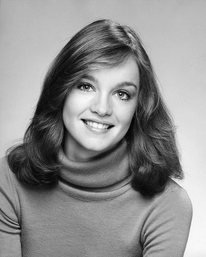 Pamela Sue Martin, 1977.