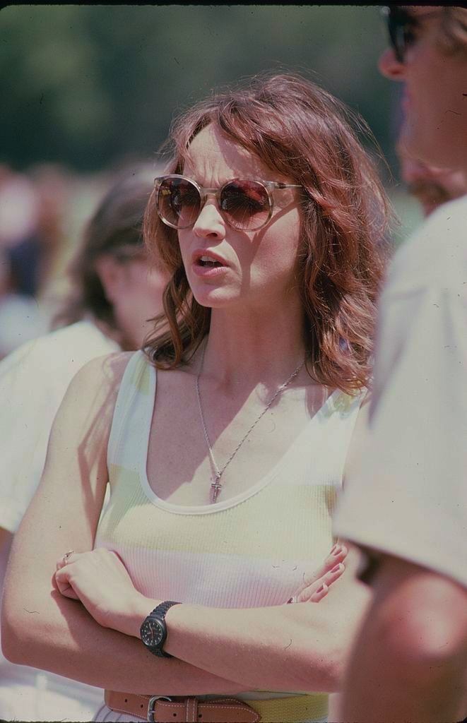 Pamela Sue Martin, 1985.