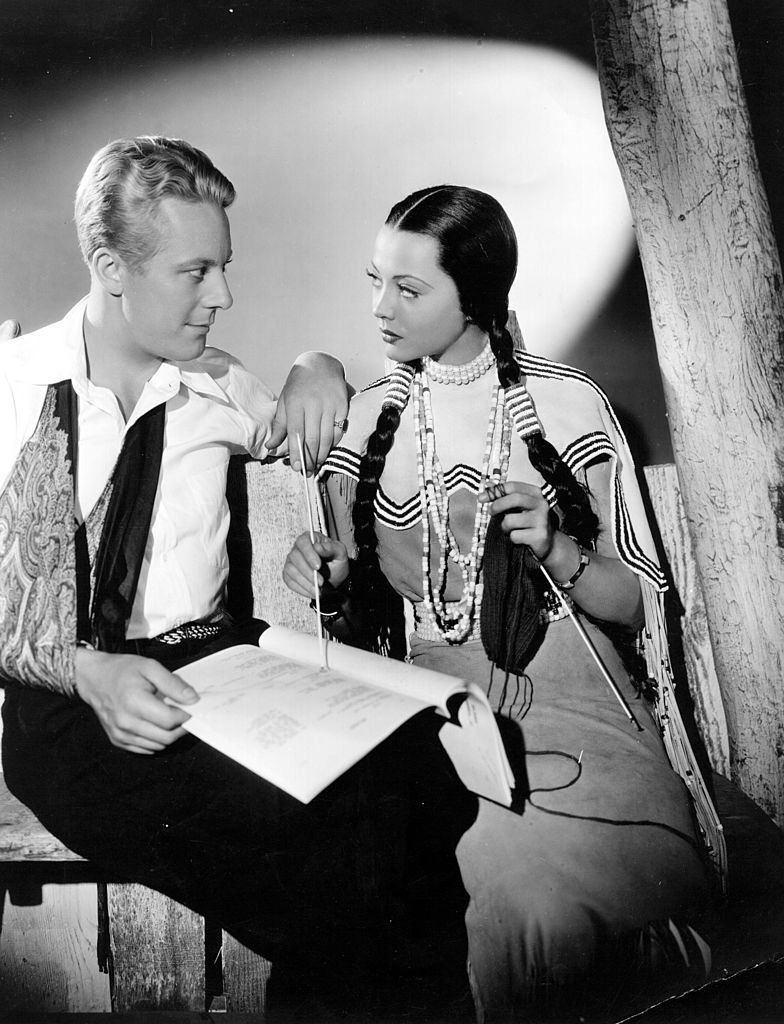 Sylvia Sidney with Gene Raymond in the movie 'Behold my wife', 1935.