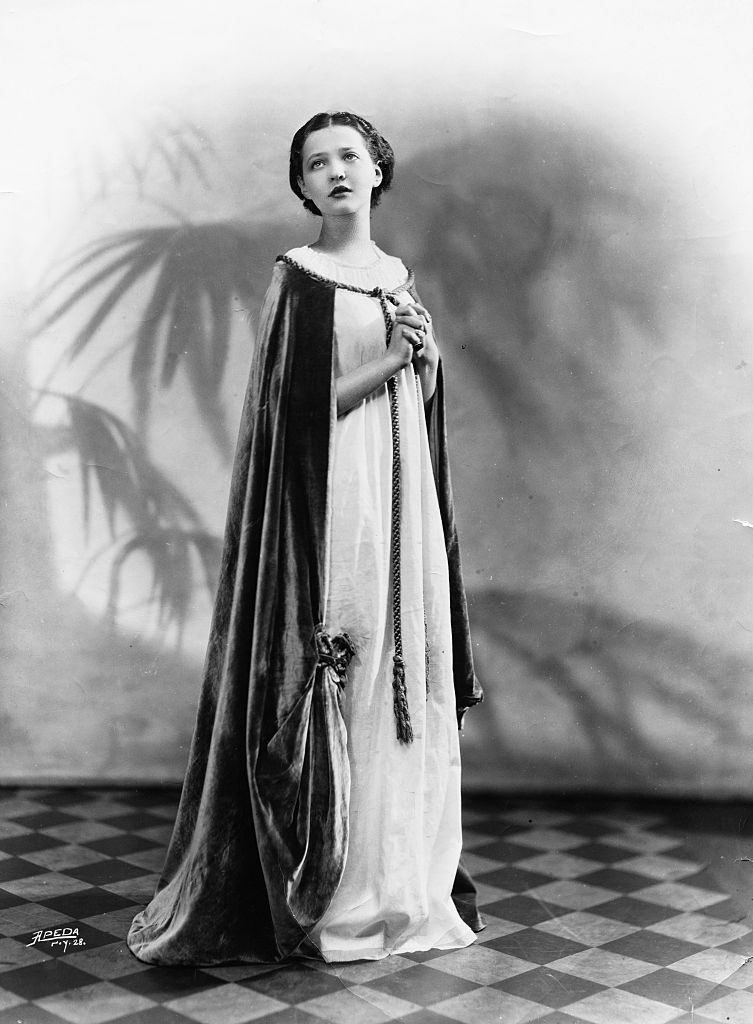 Sylvia Sidney, 1928.