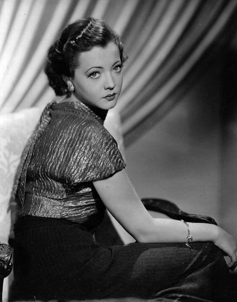 Sylvia Sidney, 1935.