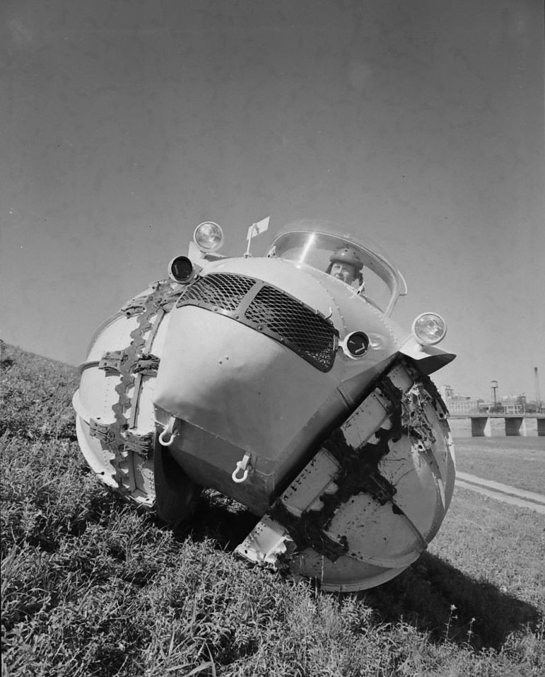 This four-wheel, five-tone driving machine was designed to patrol and defend the vast open spaces of Alaska and Canada without succumbing to the region’s formidable, varied terrain.