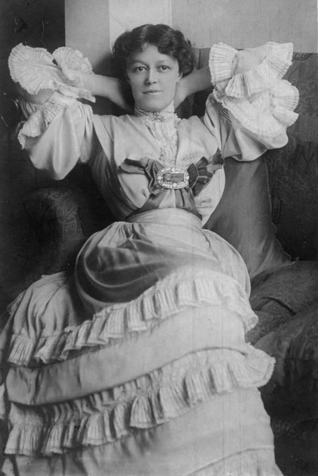 Miss Irene Vanbrugh, 1890s