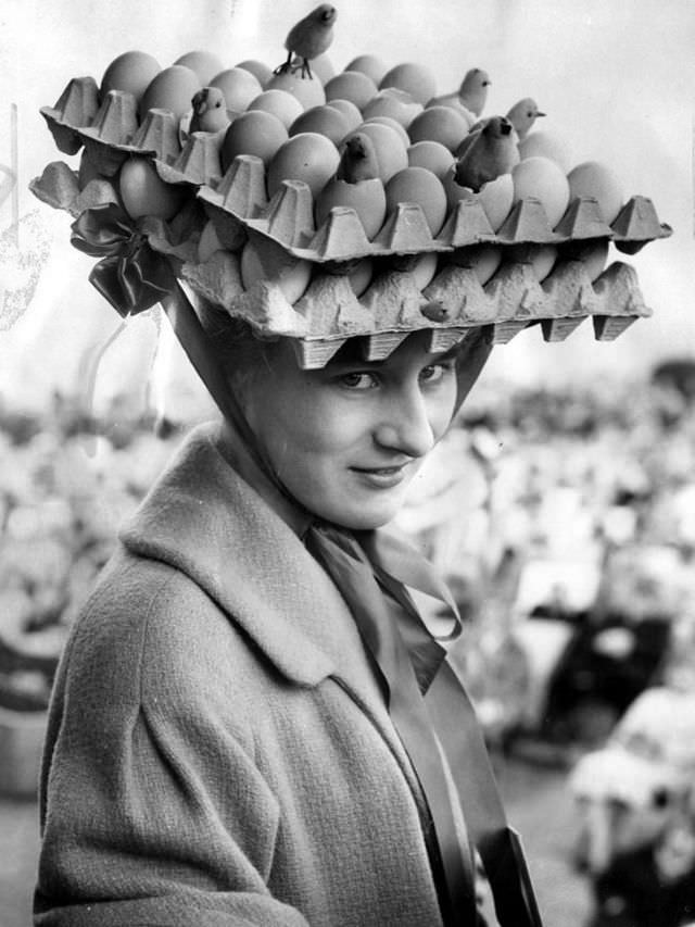 Strange Birds Hats for Women from the Early 1900s